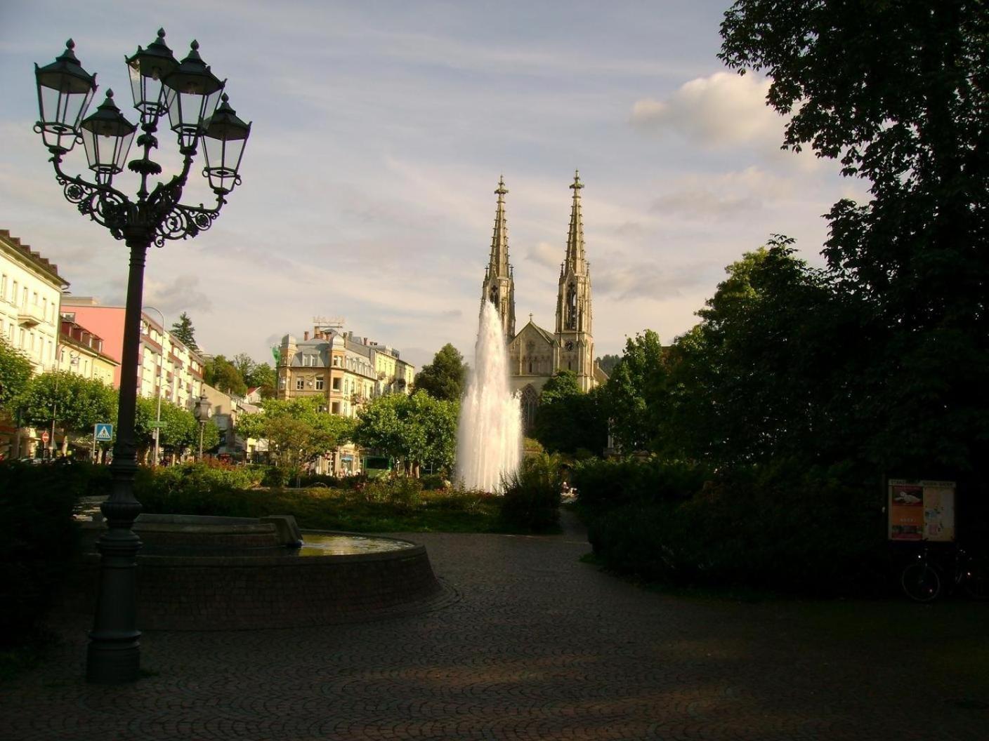 Du Russel Suite Baden-Baden Esterno foto